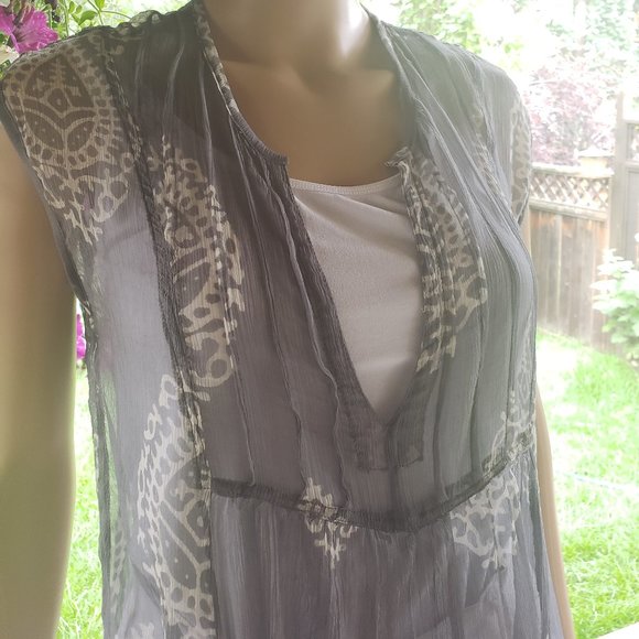 Australian brand - FROCKK - Boho 100% silk short sleeve sheer gray blouse - Picture 7 of 11